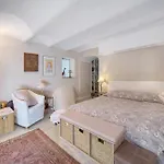 Valbois Bed and Breakfast 3*