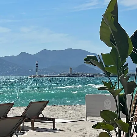 Bed & Breakfast Valbois Cannes
