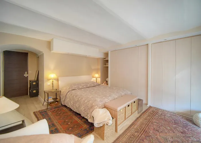 Valbois 3* Cannes